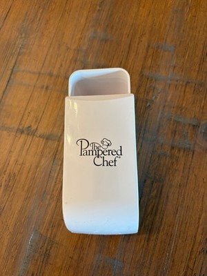 Pampered Chef Adjustable Measuring Cup Scoop 1/4-1 Cup Sz