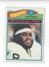 1977 Topps #270 Art Shell Raiders - NM