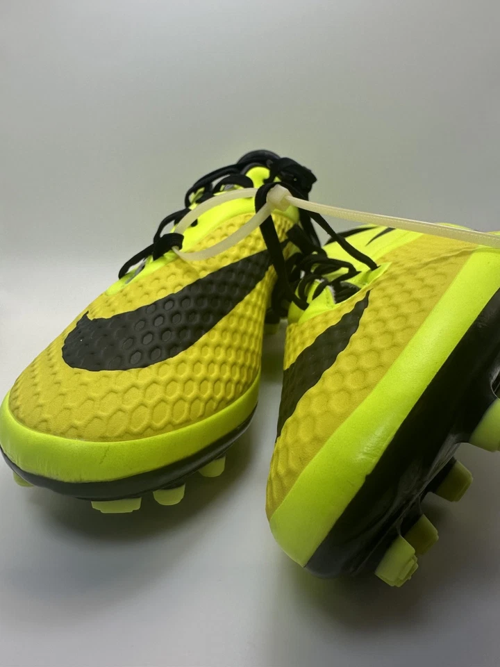 Nike Hypervenom Phelon FG 599730-700 “Volt” SPECIAL COLOR – Men’s Size 10 - Image 3 of 4