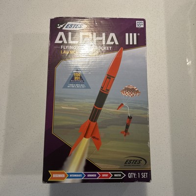 Estes Alpha III Flying Model Rocket Kit (1256) - Complete - Includes launch pad!