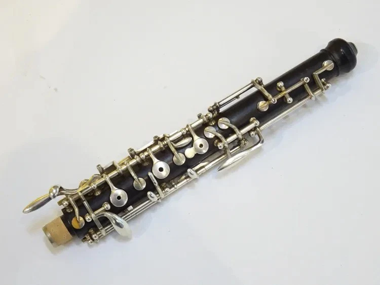 F.Loree Paris AK Oboe Semiautomático Usado con Balance de Estuche ha sido ajustado Foto 3 de 4