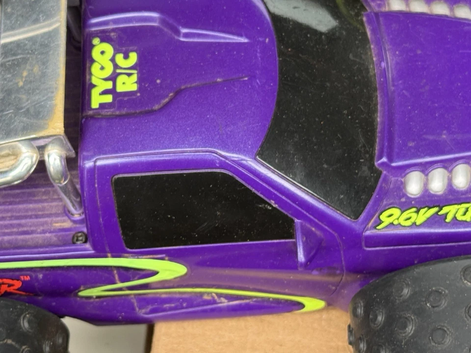 Vintage 1996 TYCO Mutator RC 9.6V Turbo Purple Truck Working UNTESTED - Image 3 of 4