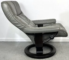 Ekornes Stressless Medium "Arctic" Grey Leather Swivel Recliner Chair