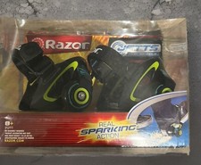 Razor Jetts Heel Wheels - Black Real Sparking Action. Real Sparking Action 8yr