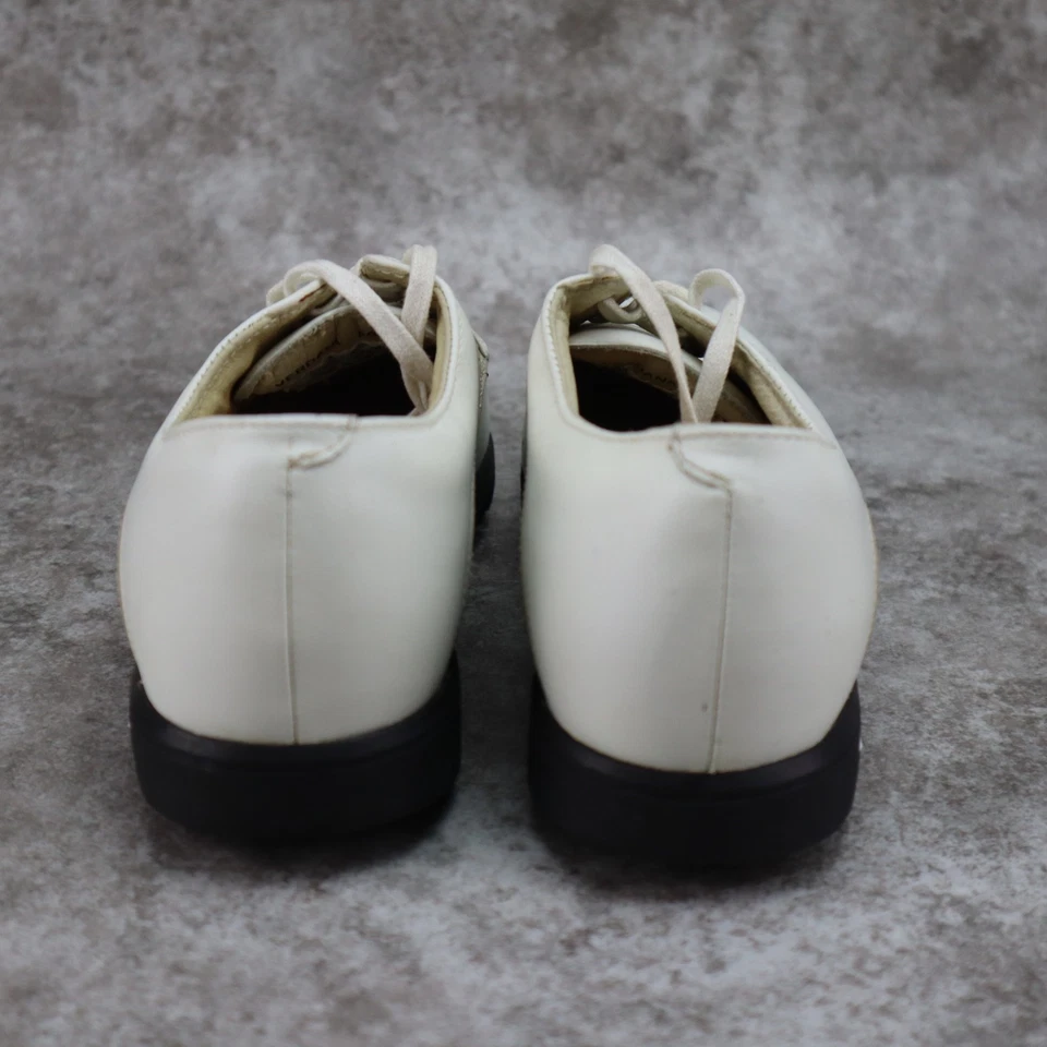 Zapatos de golf Nike con clavos blancos y beige 192093-122 para mujer talla 6,5 Foto 3 de 4