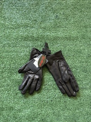 Dillard's soft Black Leather women's glove Medium NWT New Pittards