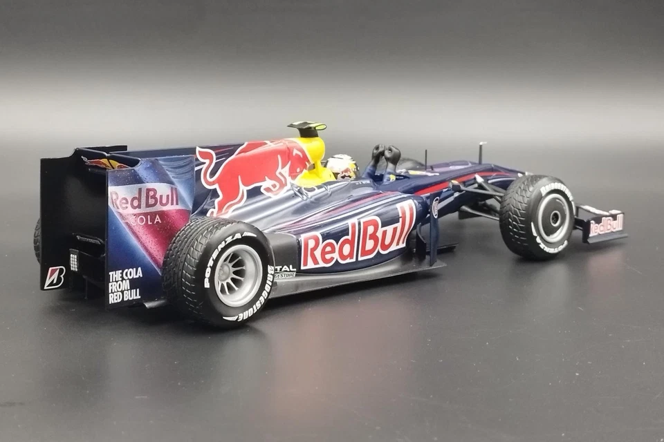 1:18 F1 Red Bull Racing Renault RB5 S Vettel Winner Chinese GP 2009 Minichamps - Immagine 4 di 4