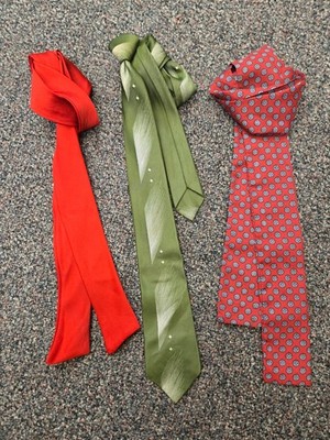 Lot of 3 VTG Unbranded Slim Neckties - 2 Red Square-Ends & 1 Green Pre-tied