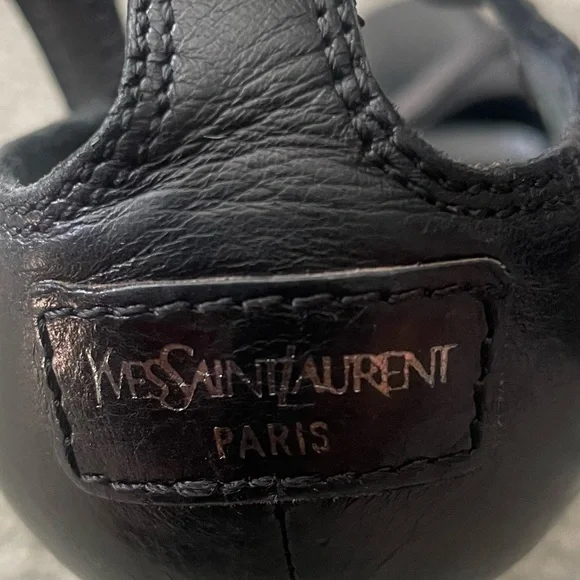 YVES SAINT LAURENT tacchi in pelle nera con cinturino taglia US 7 5