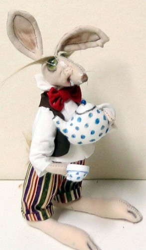 Cloth Doll Pattern "March Hare" By Sharon Mitchell - Picture 2 of 6