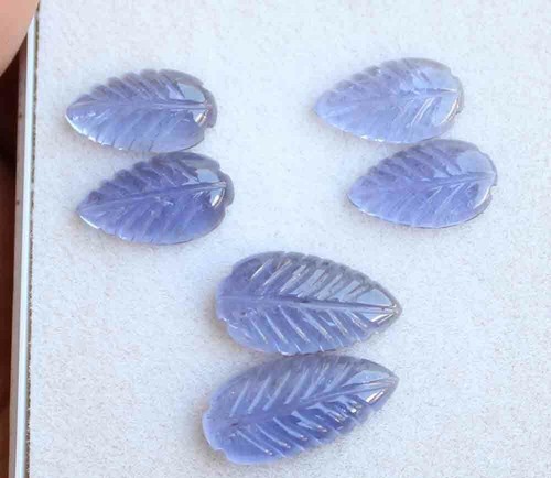 11.90 Carat 100% Natural Iolite 8*15 mm Leaf Carving Multi Qty Gemstone - Bild 1 von 2