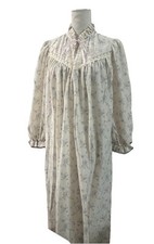 Vintage LORRAINE Floral Light Flannel Nightgown Polyester Blend USA Size M