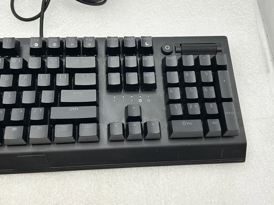 Razer RZ03-0354 - BlackWidow V3 Wired Mechanical Gaming Keyboard - YELLOW Switch - Image 3 of 4