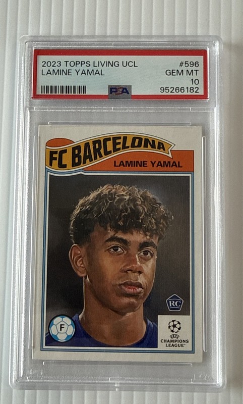 Topps 2023 Living UCL Lamine Yamal Rookie #596 FC Barcelona PSA 10 GEM MINT