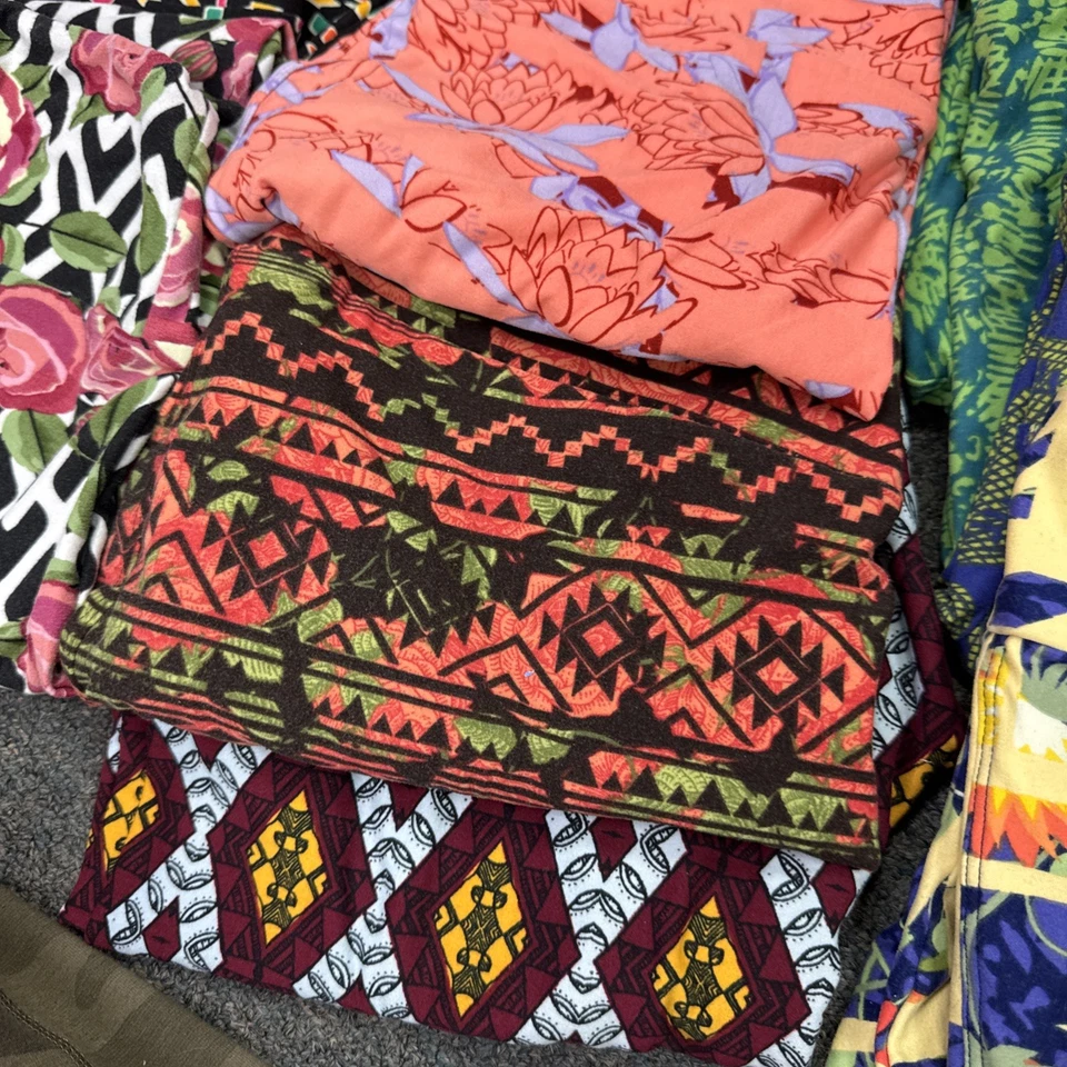 Lote de 8 Leggings LuLaRoe Paquete Alto y Curvilíneo (TC), Excelente Estado Foto 3 de 4