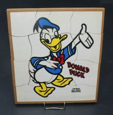 Vintage DONALD DUCK Walt Disney Productions 12 Piece Wooden Puzzle
