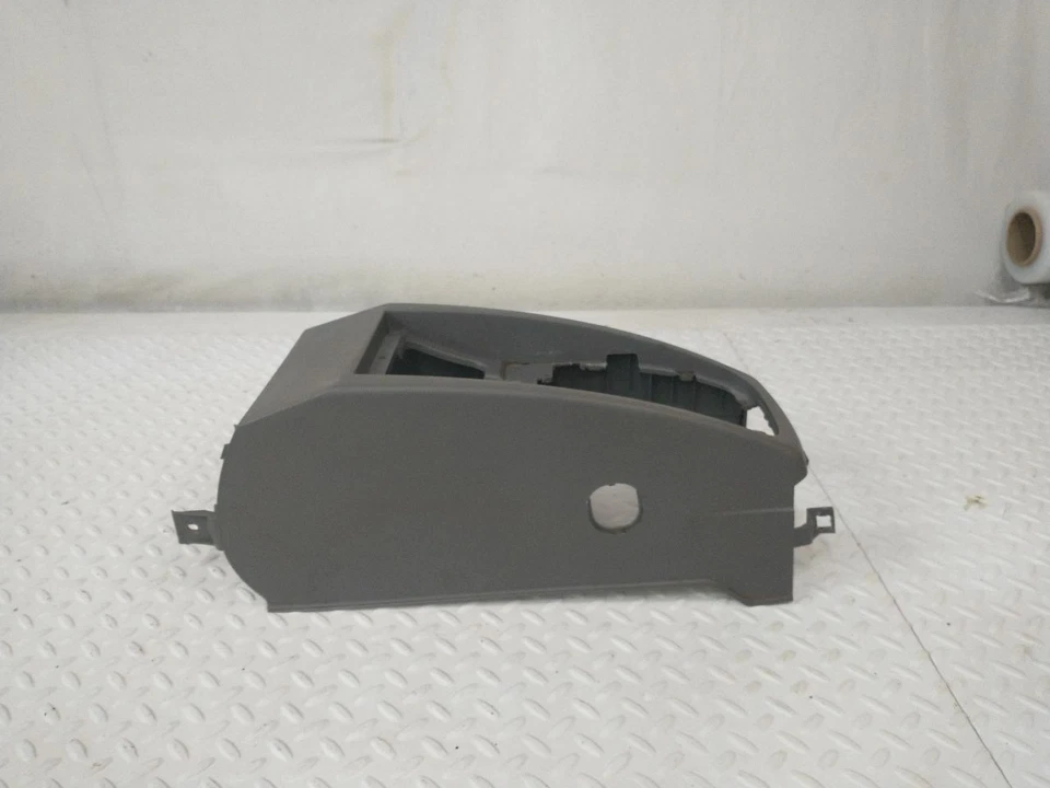 2000 Daewoo Nubira Shifter Bezel - Image 2 of 4