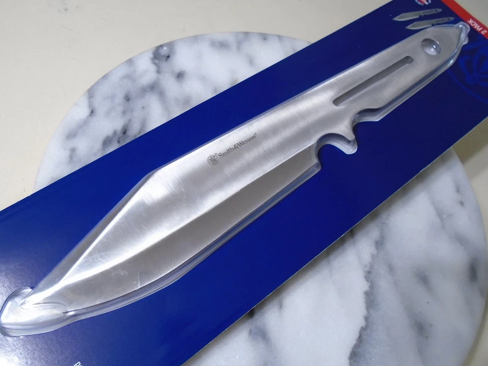 Smith & Wesson Double Bowie 2 Pc Big Throwing Knife Set Full Tang 13.75" 1205005 - Image 2 of 4