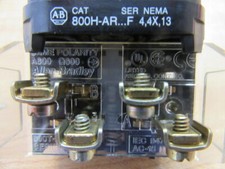 Allen Bradley 800H-AR9 Push Button 800H-AR W/800T-XA Contact Block