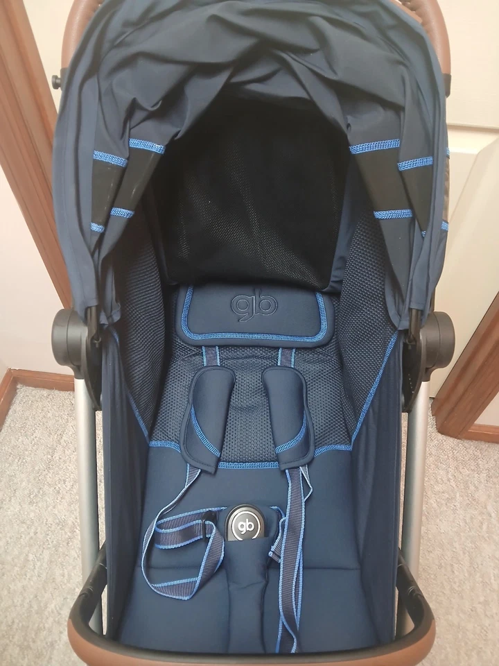 New GB Qbit + All City Compact Lightweight Travel Stroller, Night Blue - Image 2 of 4