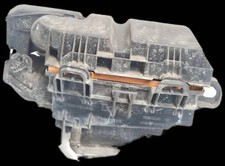 Peugeot 308 2019 Diesel air filter box 9828002080 UVY30263