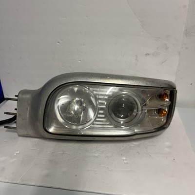 peterbilt headlight assembly 567 Used Needs New Lens As Original Lens Is Broken