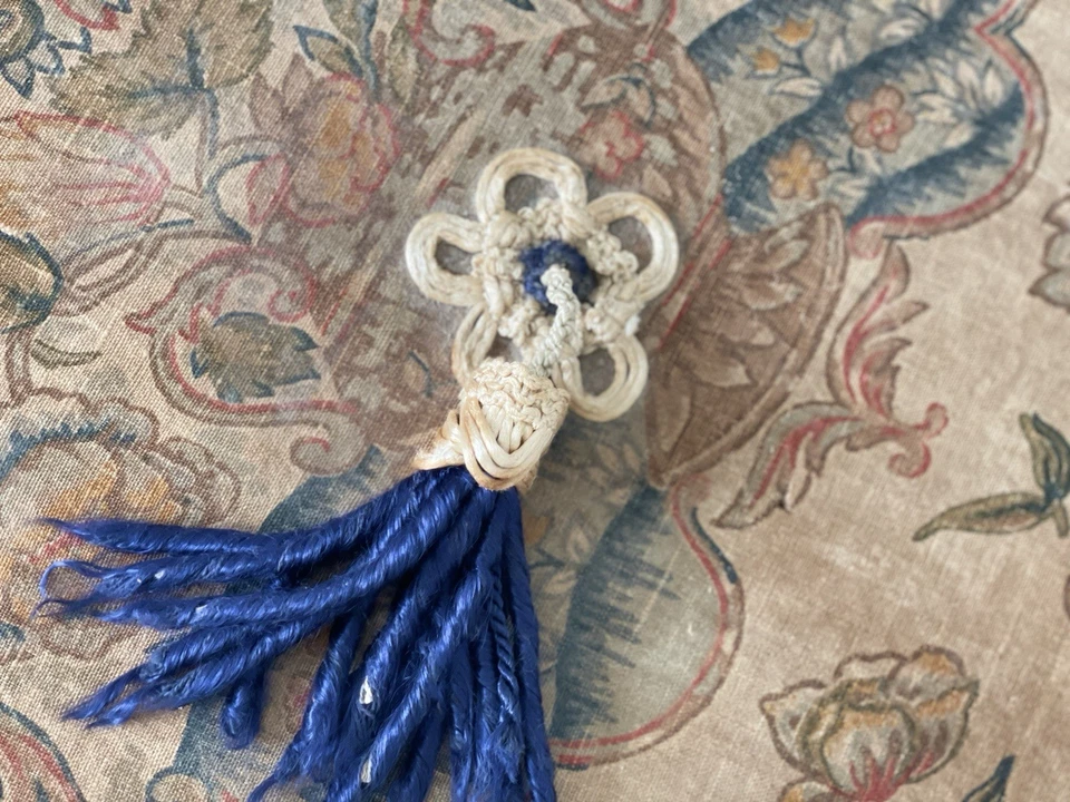 Старинный 1900 викторианский шляпа коробка тканевый чехол. Цветочный льняной синий отделка монограмма туалет - Изображение 3 из 4