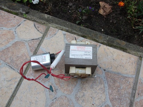 Ersatzteil Travo Hochspannungstransformator Mikrowelle AFK modell: MWG-20.2