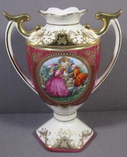 VINTAGE Vase Courting Couple 5.5" Ornate Gold Accents Hand Painted Unmarked EUC