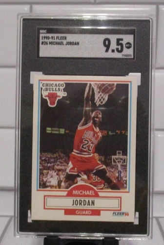 Michael Jordan 1990-91 NBA Fleer #26 Chicago Bulls SGC 9.5 MINT