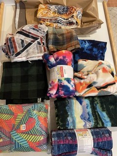 Printed Fleece Fabric LOT 9lbs JoAnn Nature Scene Plaid Geometric Tie Dye
