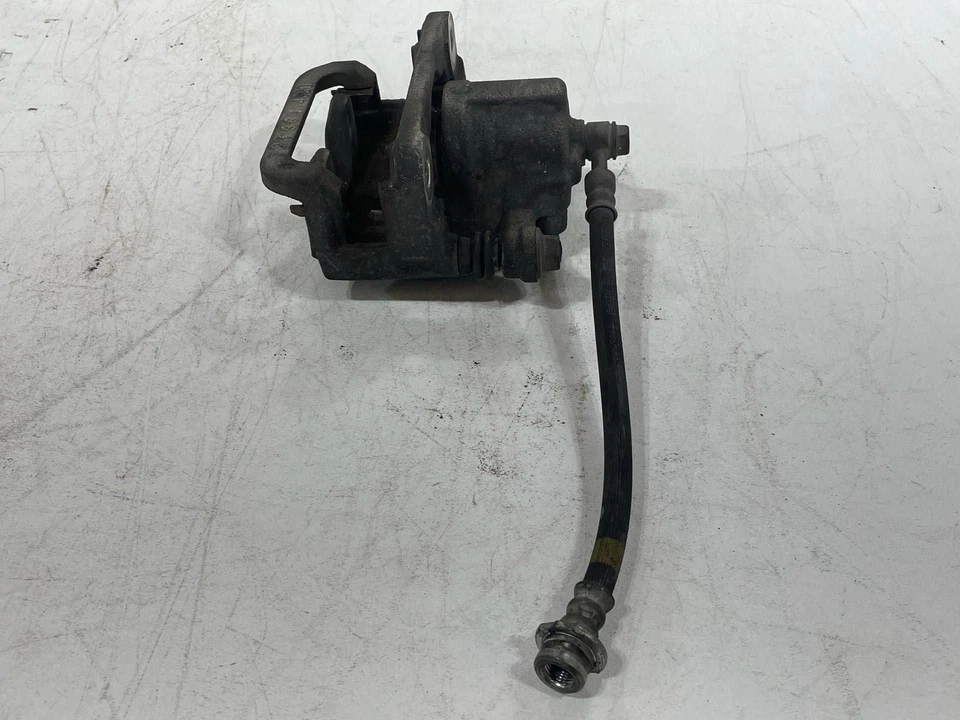 Fits 17-20 NISSAN ROGUE SPORT Rear LH Driver Brake Caliper Manual Park Brake OEM Foto 4 de 4