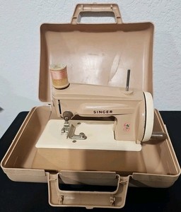 Vintage White Sewing Machine | eBay
