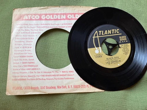 LED ZEPPELIN - BLACK DOG - 7" SINGLE - 1975 REISSUE - USA PRESSING