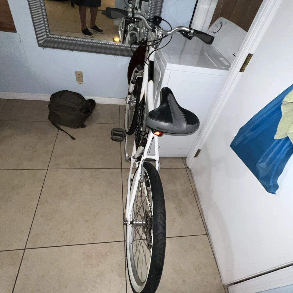 SPECIALIZED EXPEDITION ELITE  BIKE SIZE XL- 29” FRAME 24 SPEED, MAKE OFFER!! - Image 2 of 4