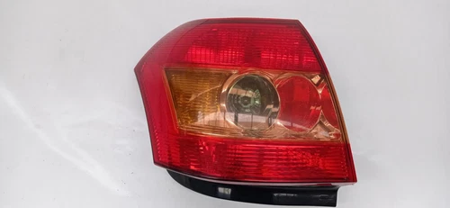 Piloto Trasero Derecho para TOYOTA COROLLA (E12) * 118321 - Imagen 1 de 7