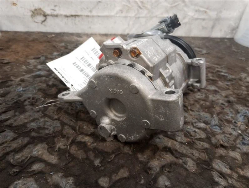 Компрессор переменного тока GMC Savana 3500 2022 2627381 - Изображение 2 из 4