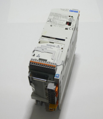 Lenze 8200 vector Frequenzumrichter E82EV551_2C200, 230V 0,55kW
