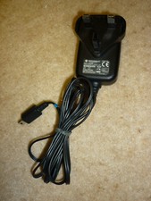 MOTOROLA RZR V3 & V3i FMP5190B AC POWER SUPPLY SPN5190B UK PLUG 5V 550mA