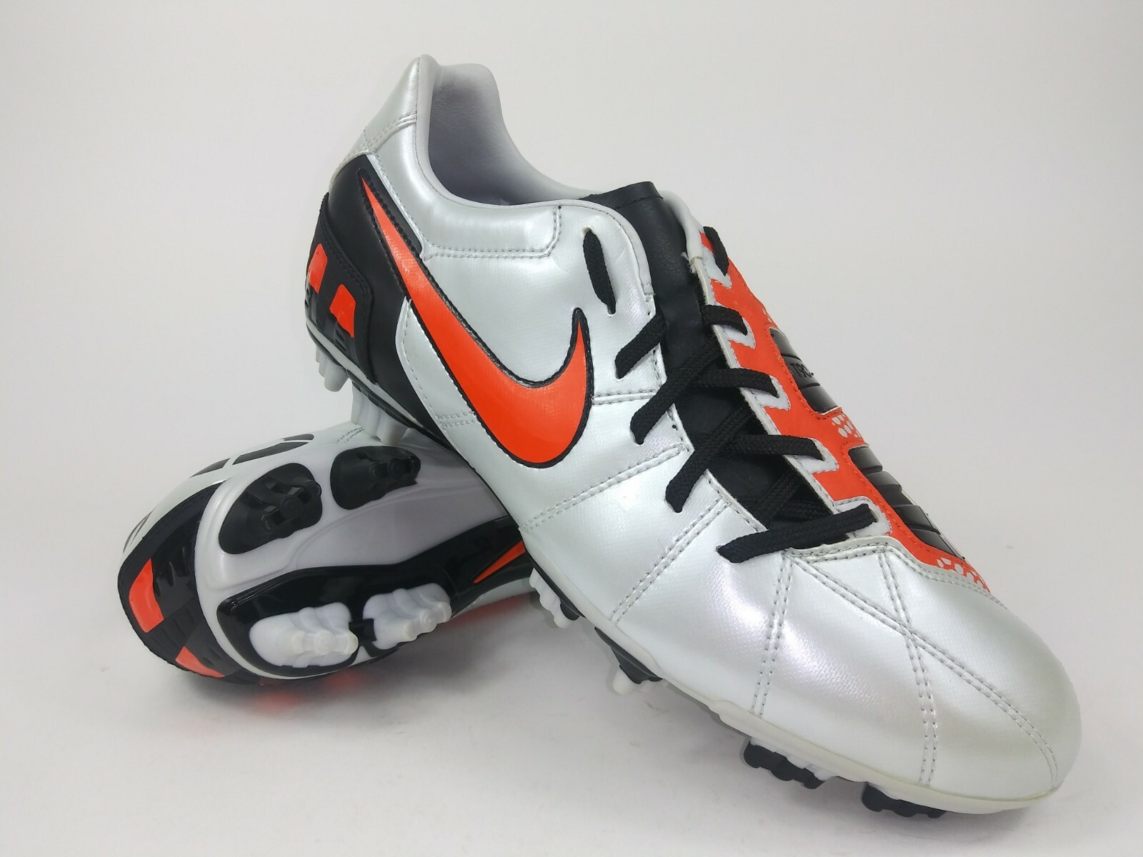 total 90 cleats