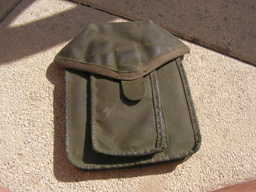 Pochette Militaire URSS Pour Chargeur AK – Armée Soviétique – Neuf
