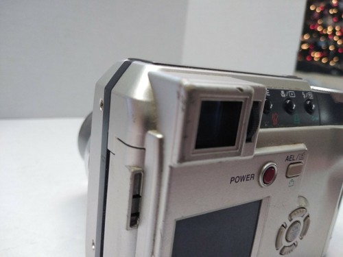 Olympus Optical Zoom Camera C720 - Picture 4 of 7