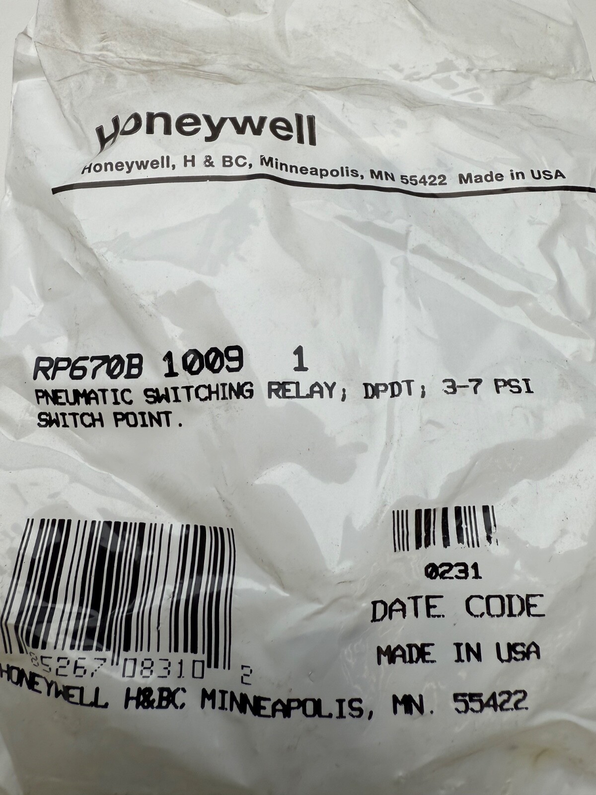 Honeywell Pneumatic Switching Relay RP670B 1009 DPDT 3 to 7 PSI switch, 1