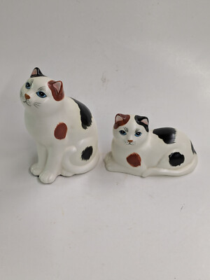 2 Diff. 1985 Vintage Royal Orleans Ceramic Calico Cats with  Blue Eyes