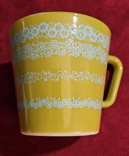 Vintage Super Rare PyrexCorning test green Floral milk glass mug