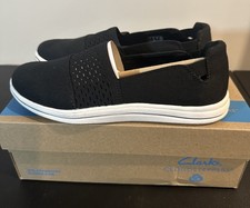 NIB Clarks Breeze Vibe Loafer Women's Black Slip-On Comfort Size 6 M