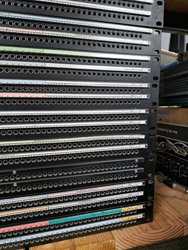 96 108 Punkt TT auf DB25 Patchbay Audio Zubehör halbnormal 2x48 2x52 - Bild 8 von 24