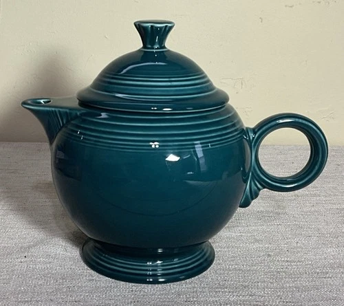LARGE HOMER LAUGHLIN FIESTAWARE 7.75”  Fiesta Teapot Juniper Green Tea Pot