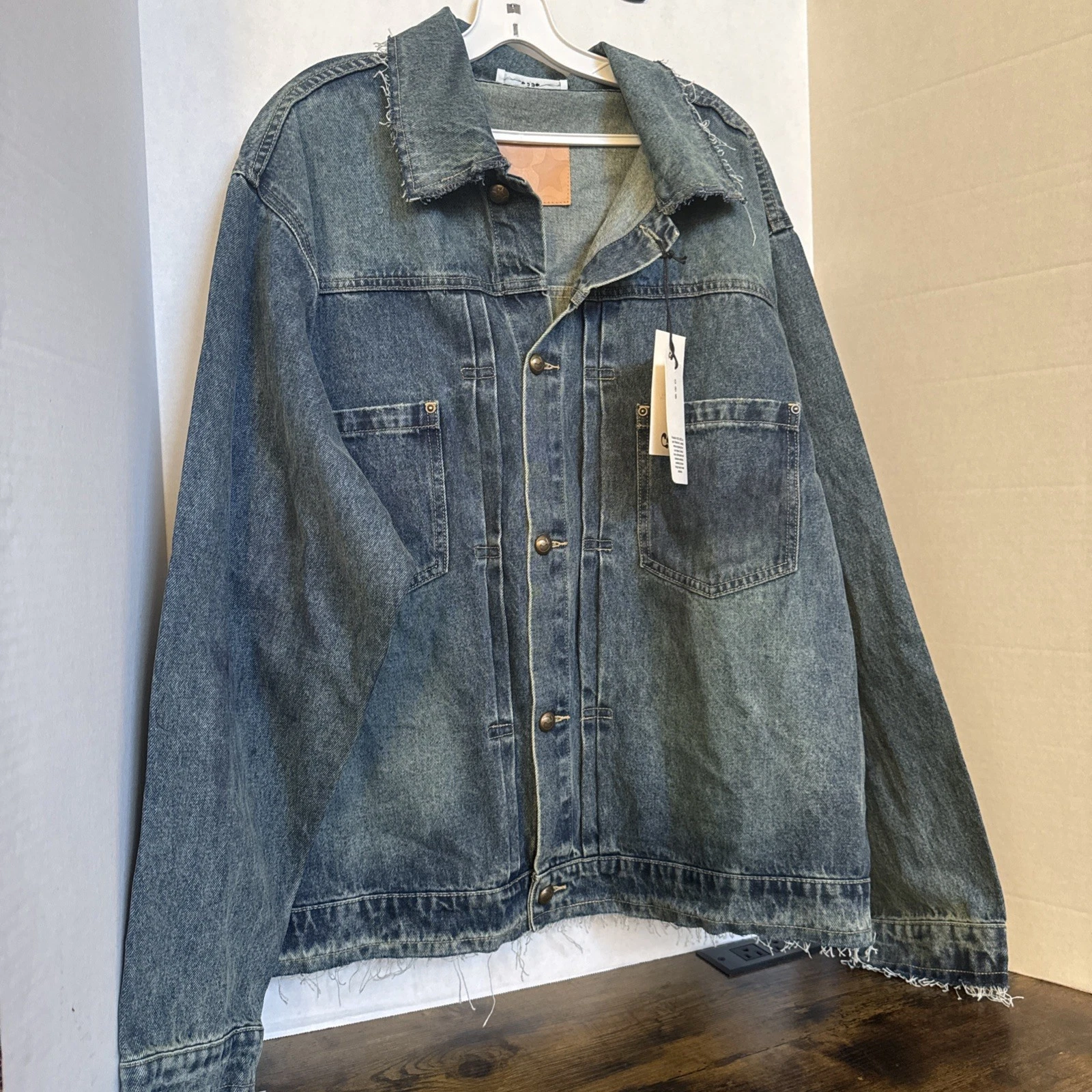 CEEC LA Streetwear Brand Men’s Dirty Wash Type II Denim Jacket NEW Size L image 3
