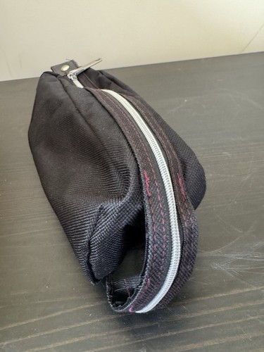 Virgin Atlantic Upper Class Amenity Kit. Unused and still sealed. - Picture 3 of 3